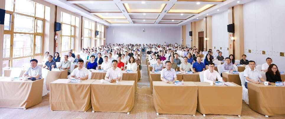 铸牢中华民族共同体意识，传承创新针灸与民族医特色疗法——中国民族医药学会针灸分会2025年学术年会在砚山召开